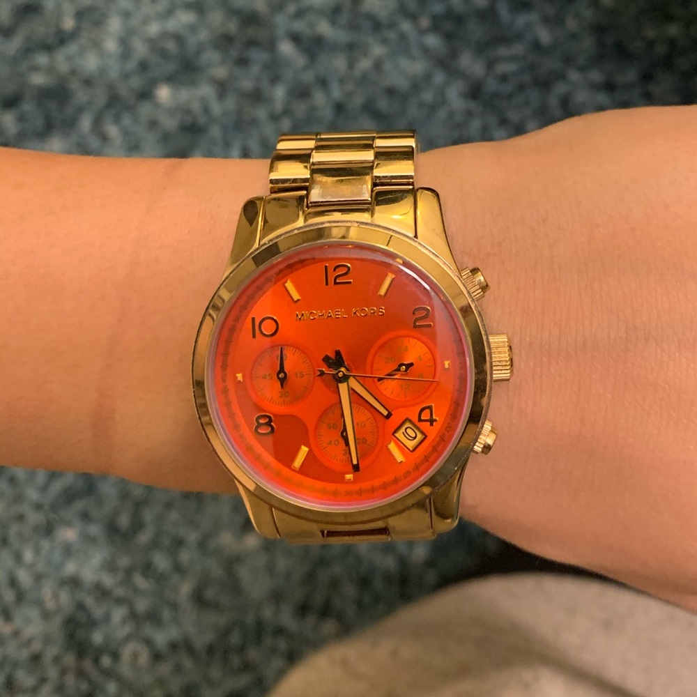 Michael kors gold watch